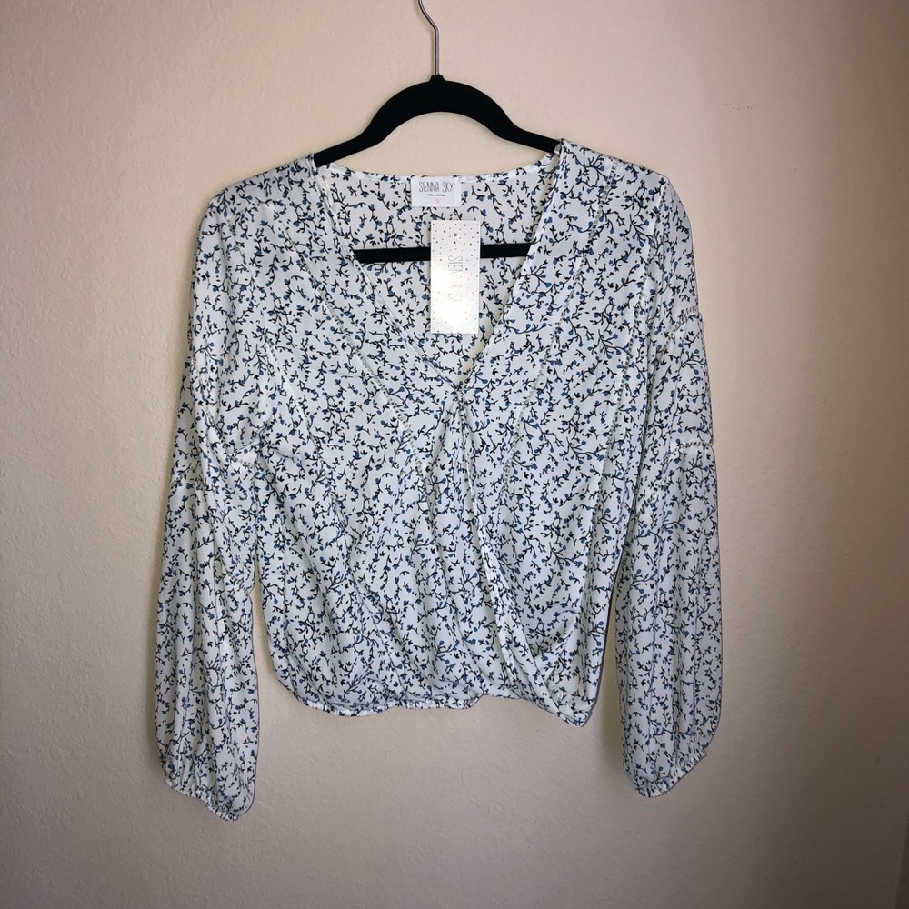 Long sleeve floral blouse